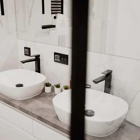 Klar 오스트로다